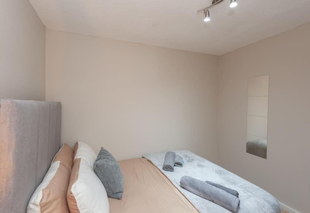 Leed City Centre - Armley Wortley Λιντς Εξωτερικό φωτογραφία