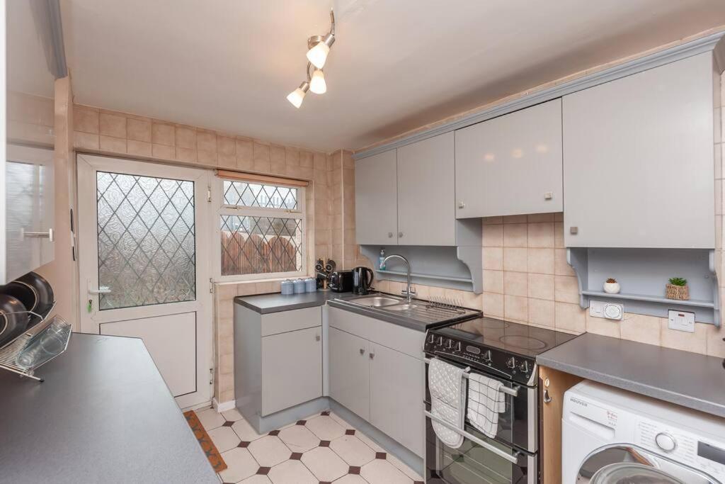 Leed City Centre - Armley Wortley Λιντς Εξωτερικό φωτογραφία